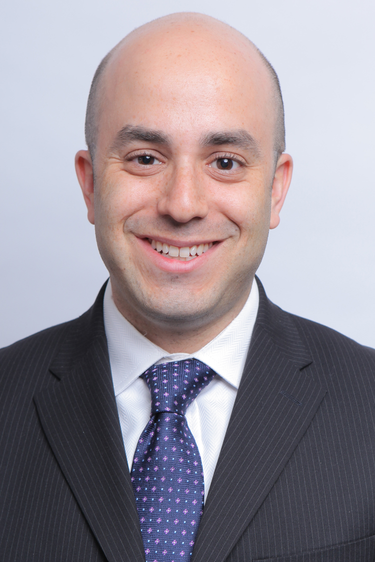 Headshot of Dr. Edan Shapiro